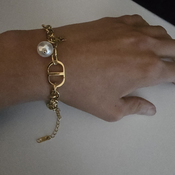 Gold Charm Bracelet with Pearl Accent - Picture 2 of 8